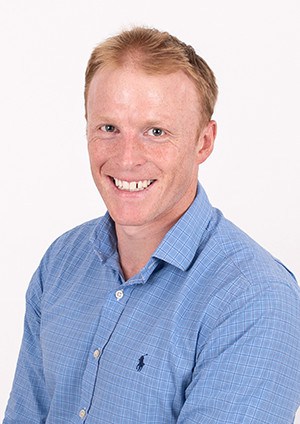 Dr Paul Jones